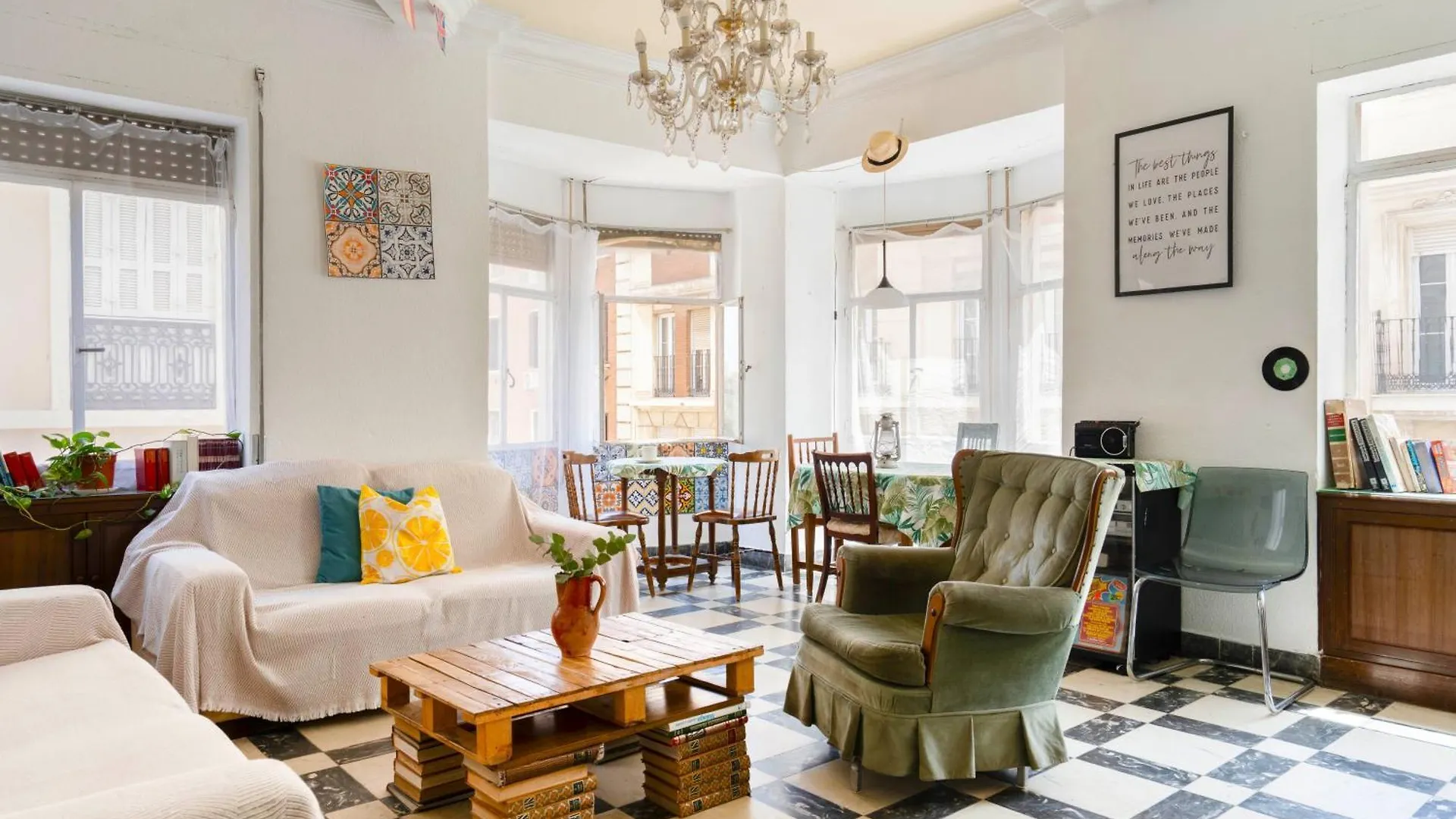 Vintage Flat Malaga Apartment